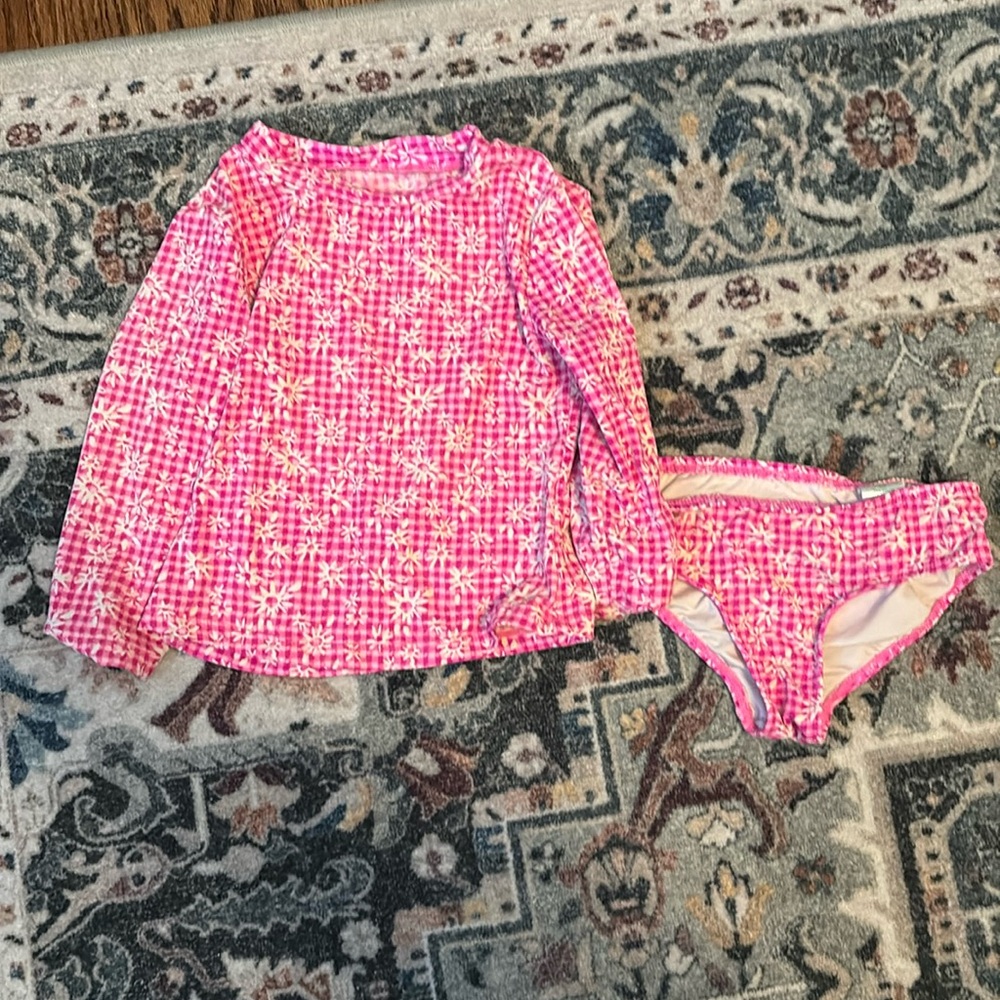 Lilly Pulitzer size 4
